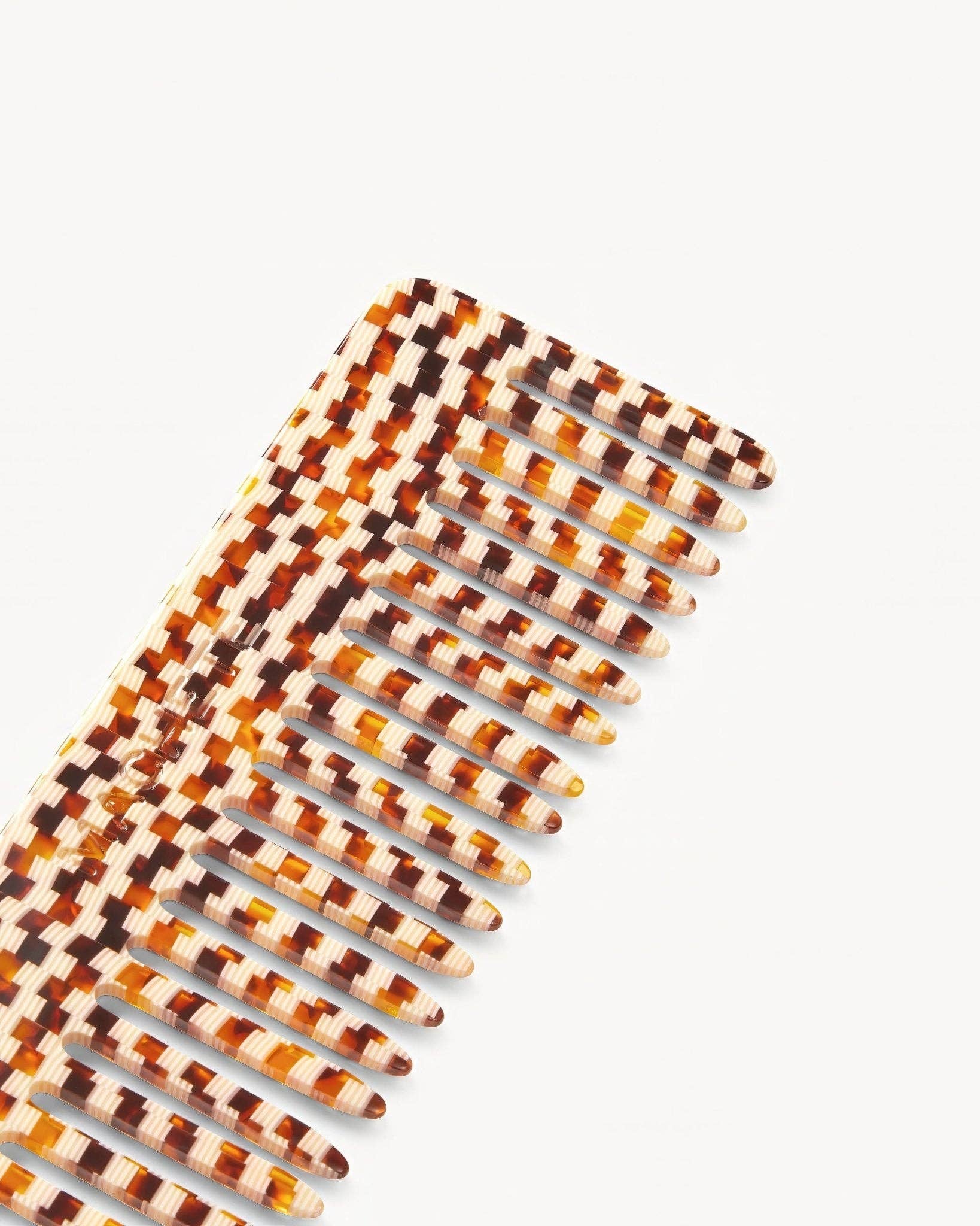 MACHETE - Wholesale Hair Brush/Comb - No. 2 Comb in Tortoise Checker1