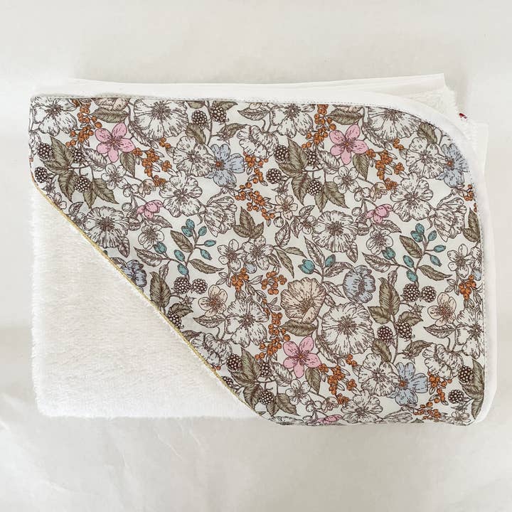 Cotton bath cape berries for wholesale by Les Juliettes Paris