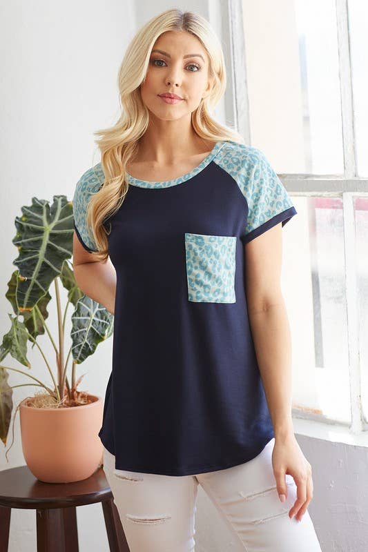 lovely melody - Wholesale T-Shirt - Women's - LMT2216-Day to Day Leopard Top1