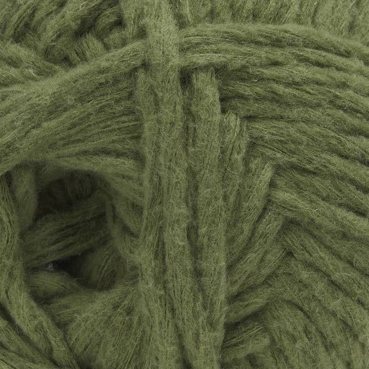 Crafted by Catherine - Wholesale Yarn - Big Twist Hush Yarn | 10.5oz/300g | Bulky #5 | Pack of 4