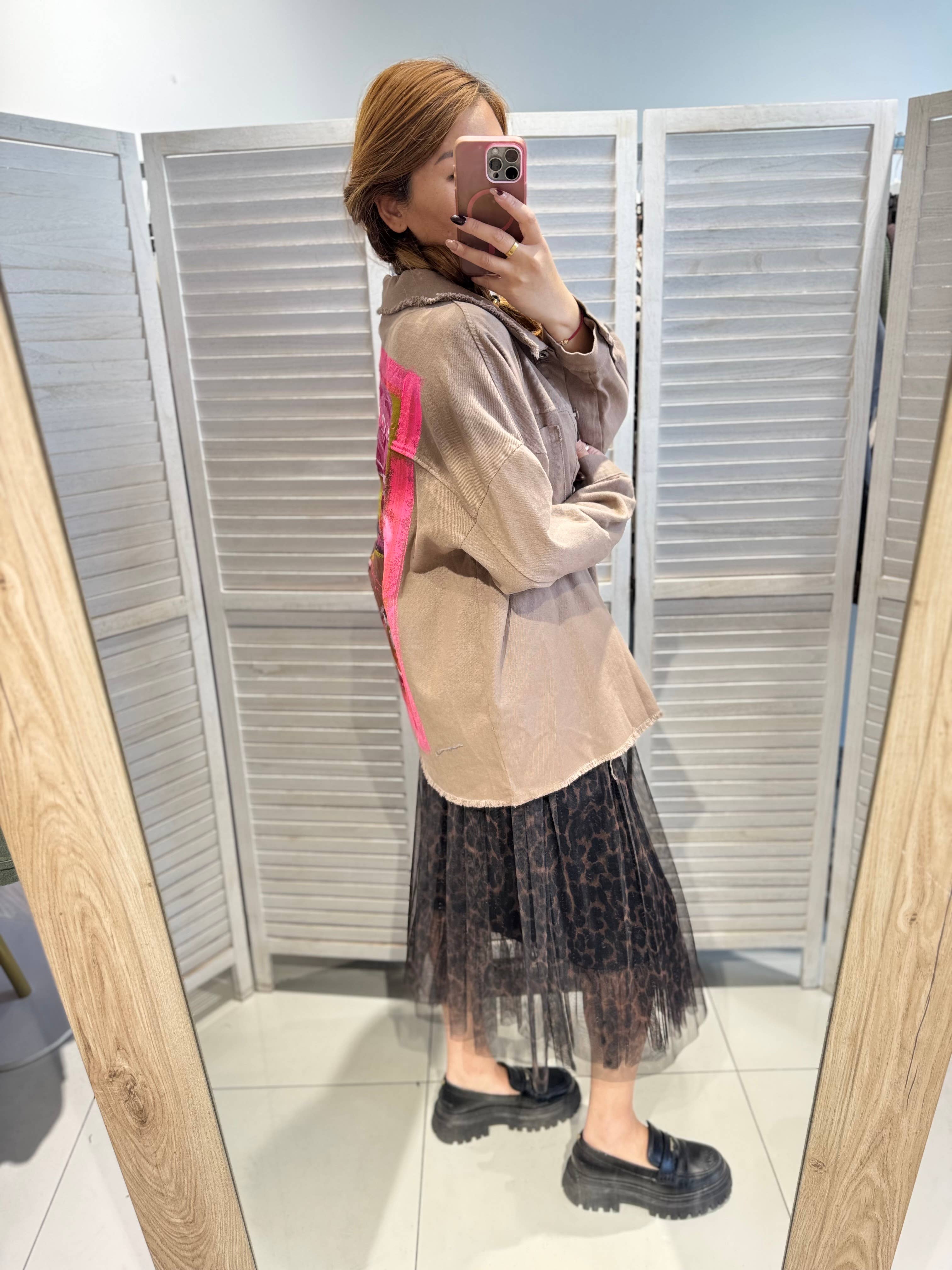 Brown Denim jacket with artistic print for wholesale on Faire1