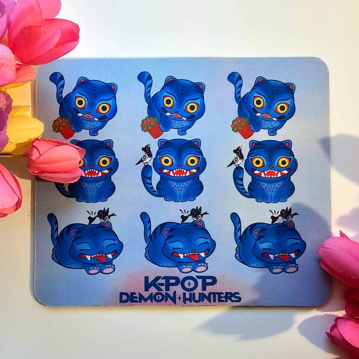 Tapis de souris Kpop Huntryx pour la vente par Jennyray illustrations