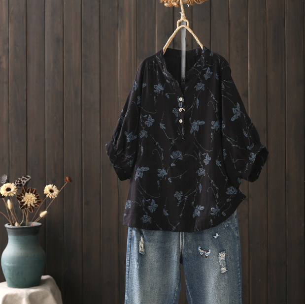 Whisper Mint – wholesale Blus - Dam – Damblus i bomullsgas med V-ringning och tryck10