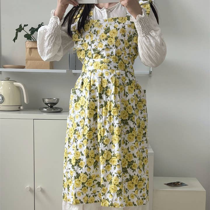 HANDMADE FLORAL ROSES AND RUFFLED APRON_CWMM5797 for wholesale by ACCITY