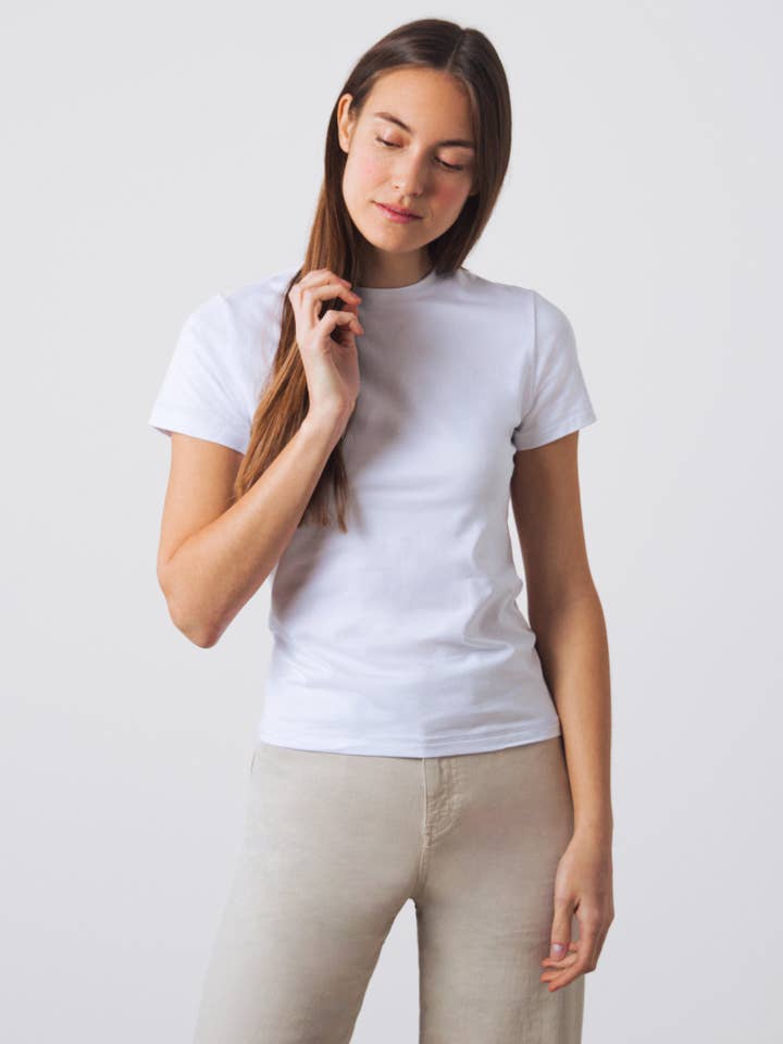 Honest Basics - Wholesale T-Shirt - Women's - Slim Shirt6