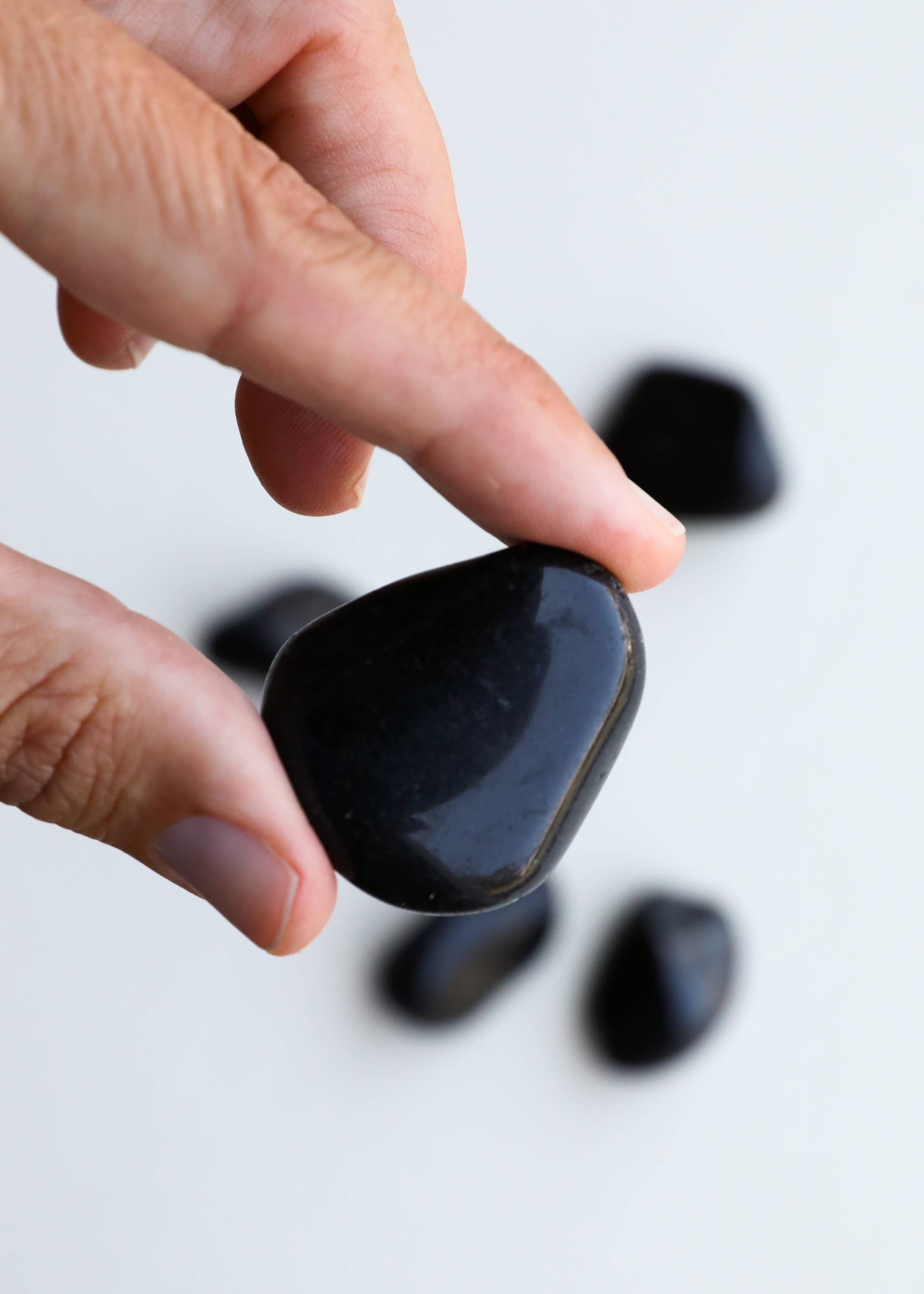 JaxKelly Candles - Wholesale Spiritual Stone/Crystal - Obsidian - Set of 10 Crystals 1