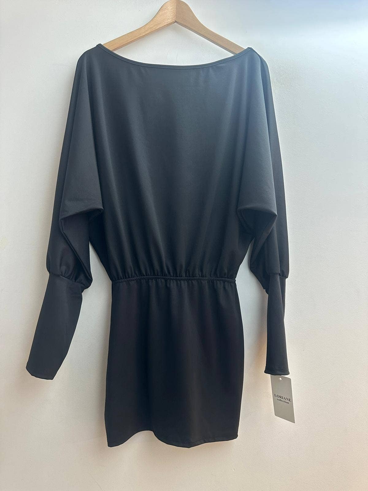 LORIANE – Großhandel Kleid – Damen – 7455 Einfarbiges kurzes Kleid6