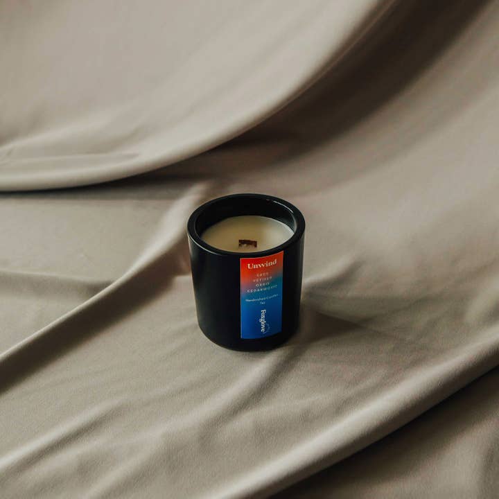 Détendez-vous - Sauge, Vétiver, Orris, Bois de Cèdre pour la vente par Foxglove Collections