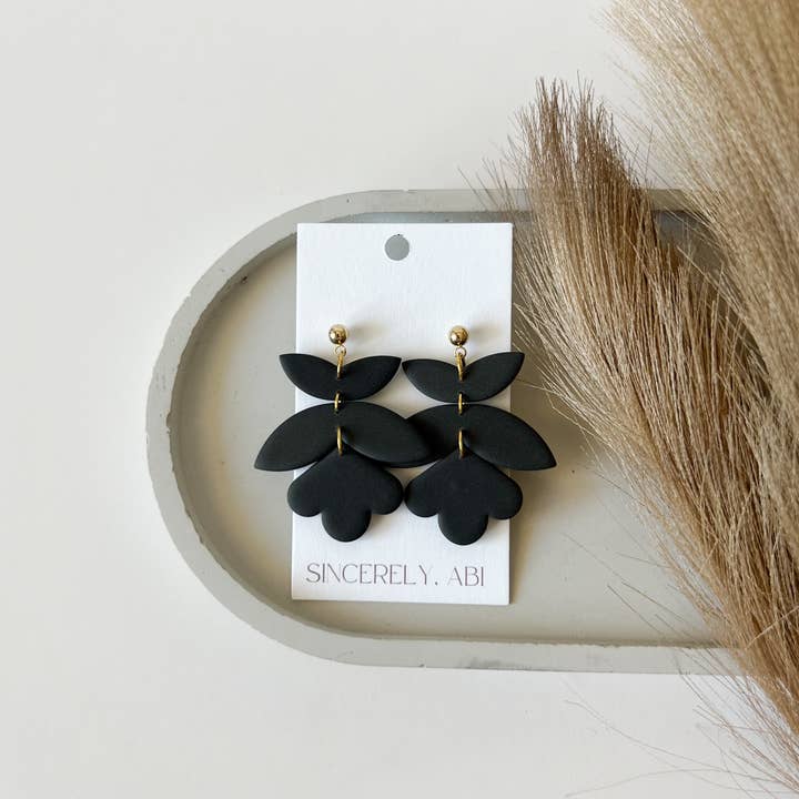 Sincerely, Abi - Wholesale Dangle Earrings - Miranda, Black1