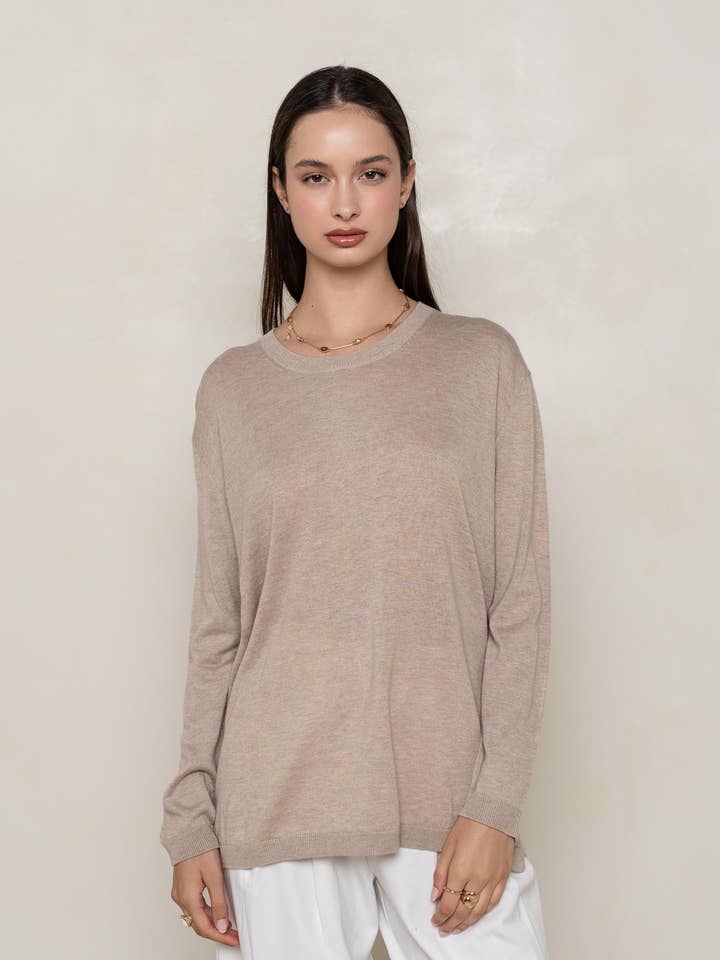 Pull col rond oversize en soie et cachemire pour la vente par jw.atelier