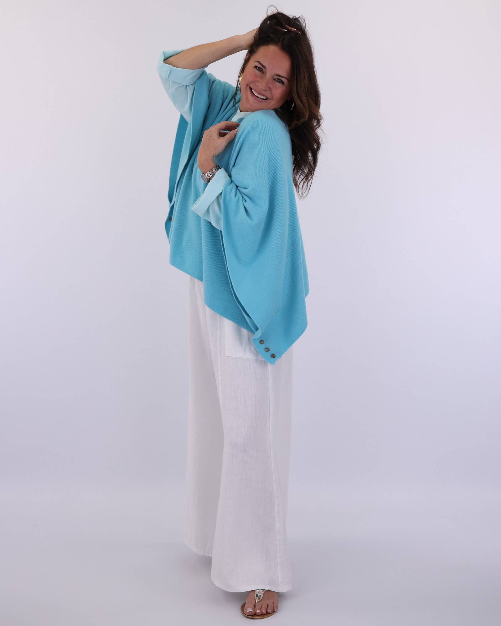 Cadenza Italy Ltd - Wholesale Poncho - Dames - Zomerse Overgooier met Knopen10