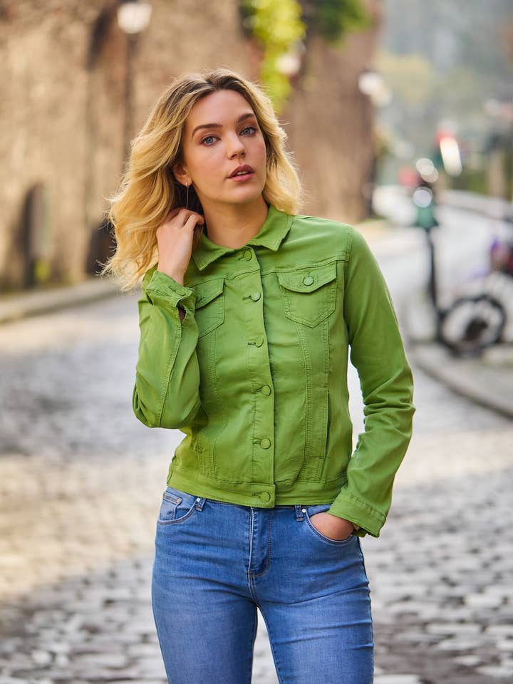 VESTE EN COULEUR COUPE SLIM "Roxane" pour la vente par ANA & LUCY