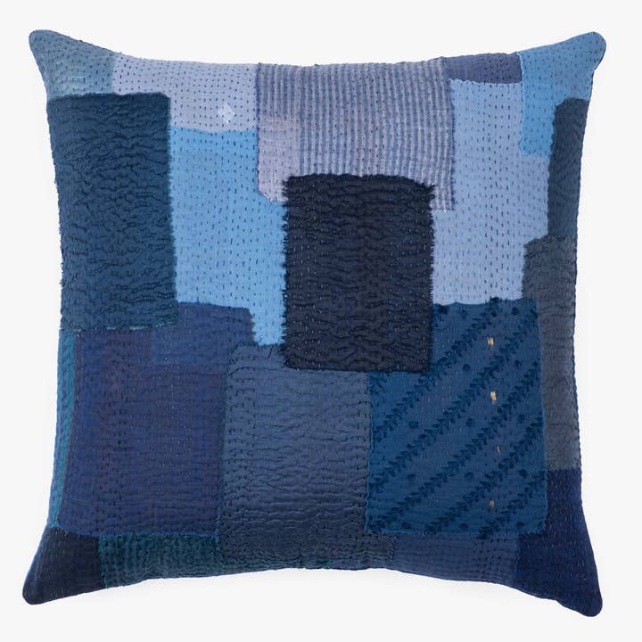 Landschaft Fray Patch Vintage Kantha Kissen - Marineblau für den Großhandel von Maison Mieko