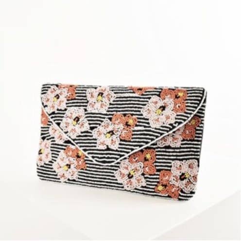 Handgjord blommig plånboks/väska/clutch med pärlor för wholesale av Fleur de lys collections