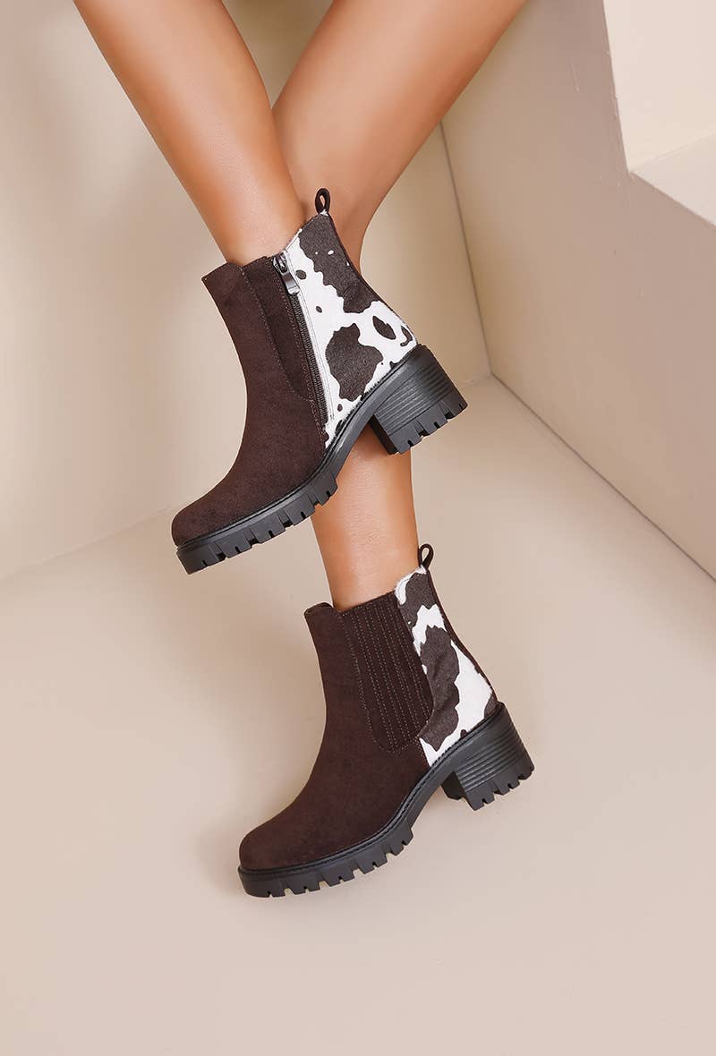 Joia Paris - Wholesale Boots - Women's - Women's ankle boots with block heel and lug sole WZ-7117