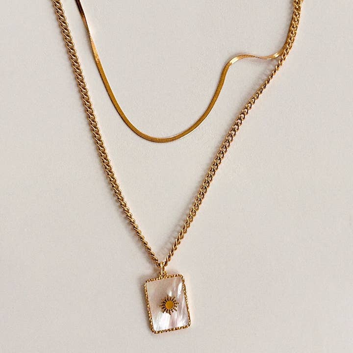 Kismet Showroom – wholesale Pendant/charm necklace – Island Girl Layered Necklace2