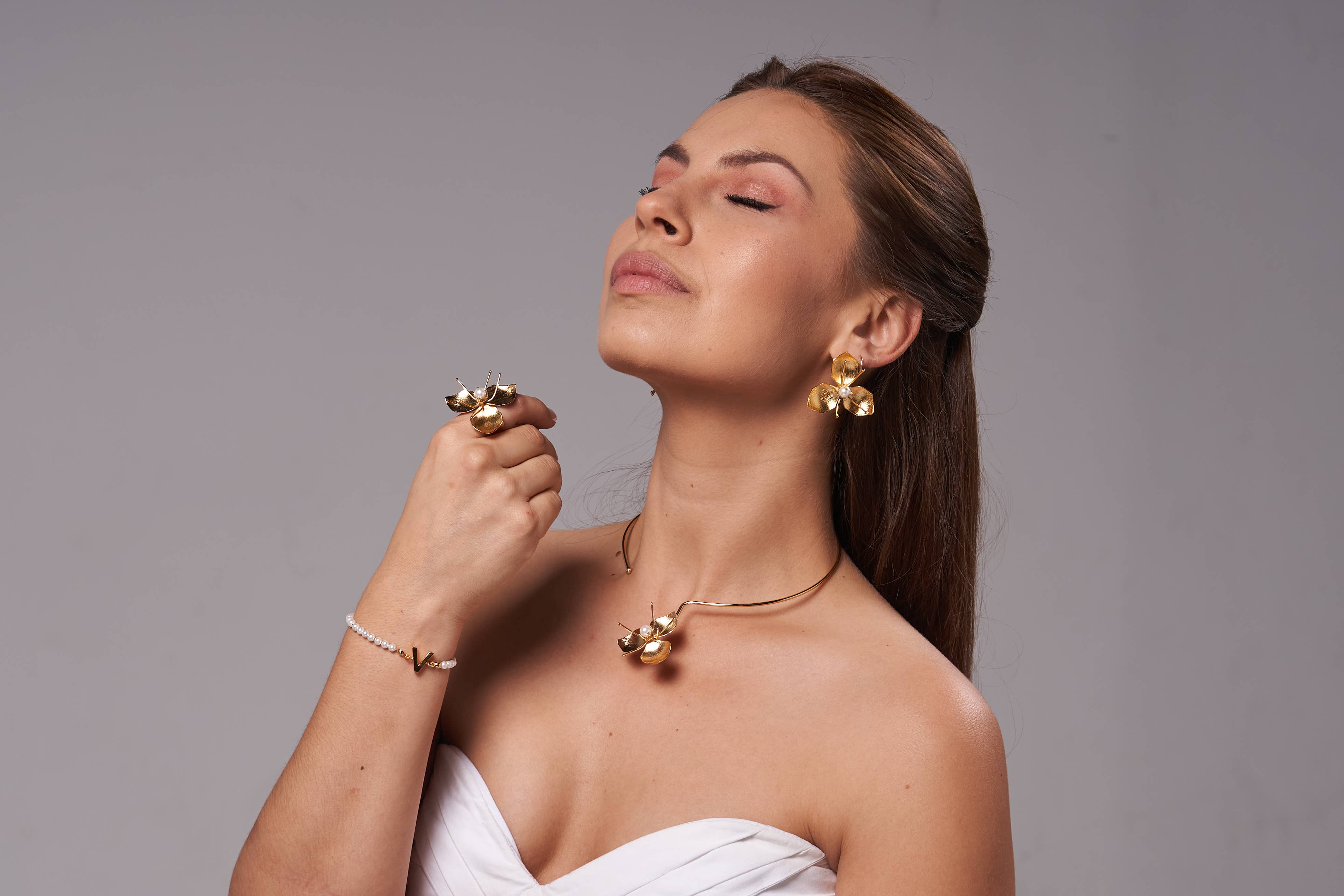 Heliconia Boutique – Großhandel Kette mit Anhänger/Charm – Perlenblumen-Halskette – Blüte & Perle, Zartes Geschenk6