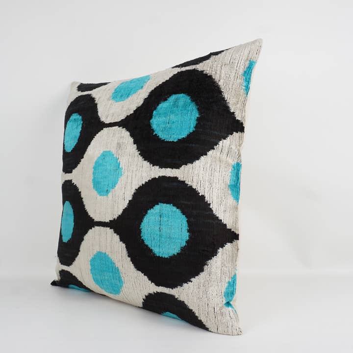 MD Home - Wholesale Throw Pillow Cover - HANDMADE- IKAT SILK/VELVET PILLOWCASE 20"x20"