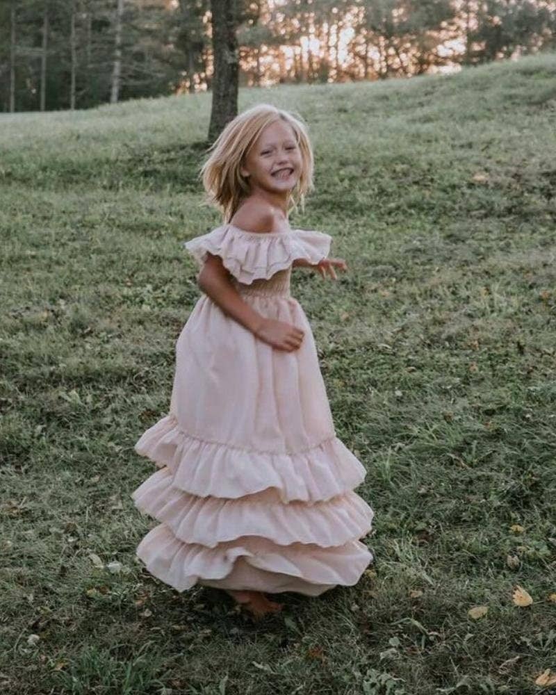 Bailey's Blossoms - Wholesale Mommy & Me-sets - Mommy and Me Nellie maxi-jurk met ruches - Champagne32