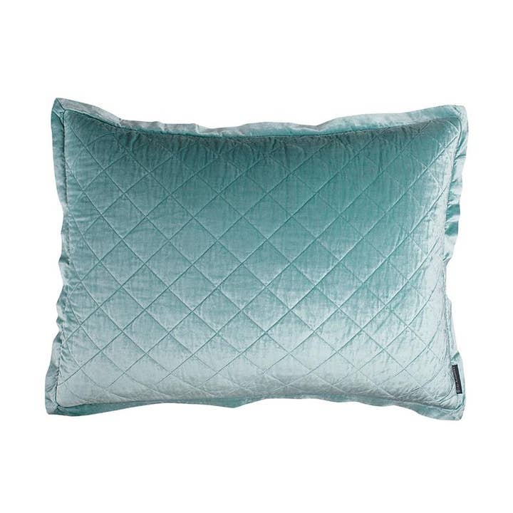 Cuscino standard Chloe Sea Foam Velvet 20x26 per la vendita all'ingrosso da parte di Lili Alessandra
