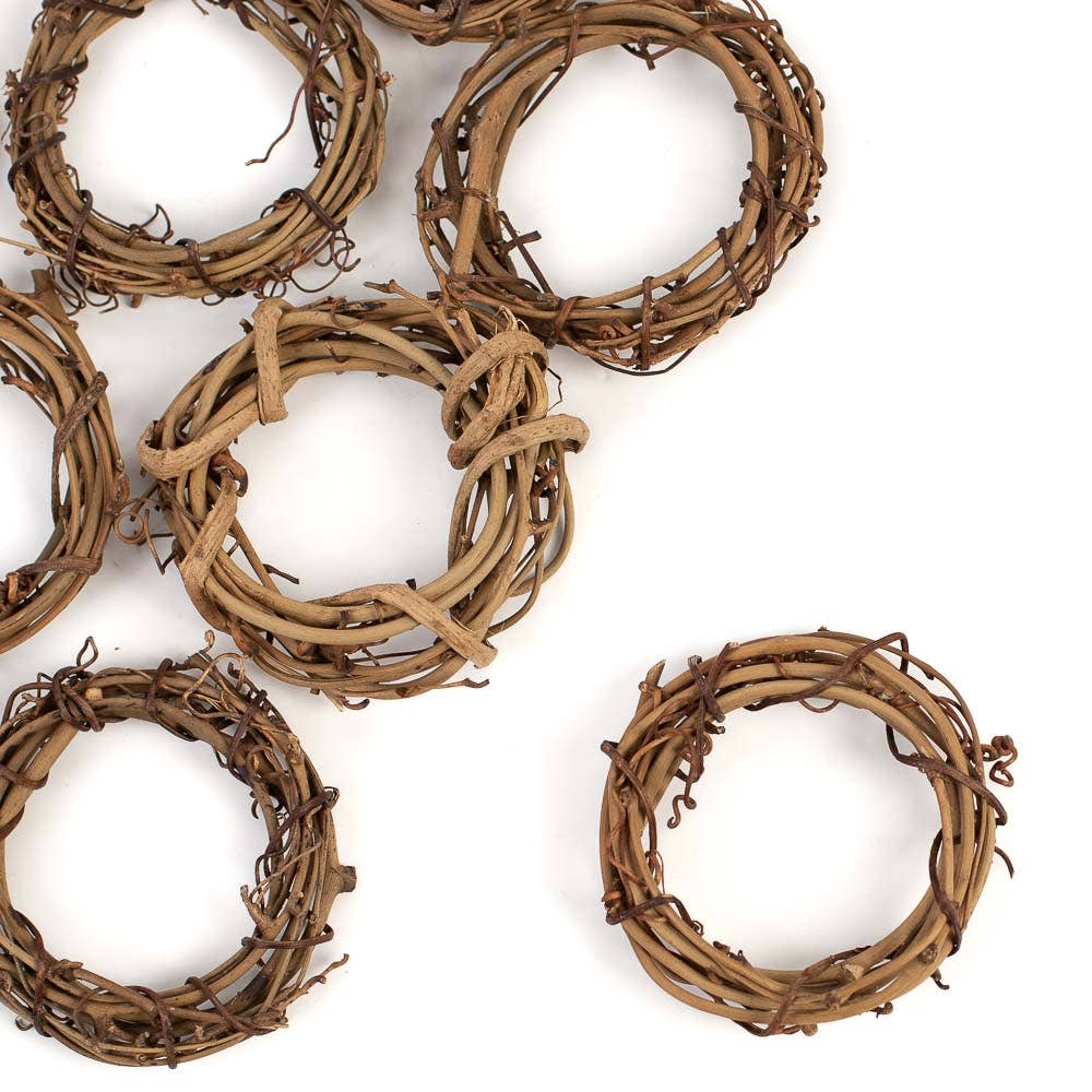 Factory Direct Craft - Wholesale Wreath - 3-Inch Natural Grapevine Wreath - Rustic Vine Twig Decor3