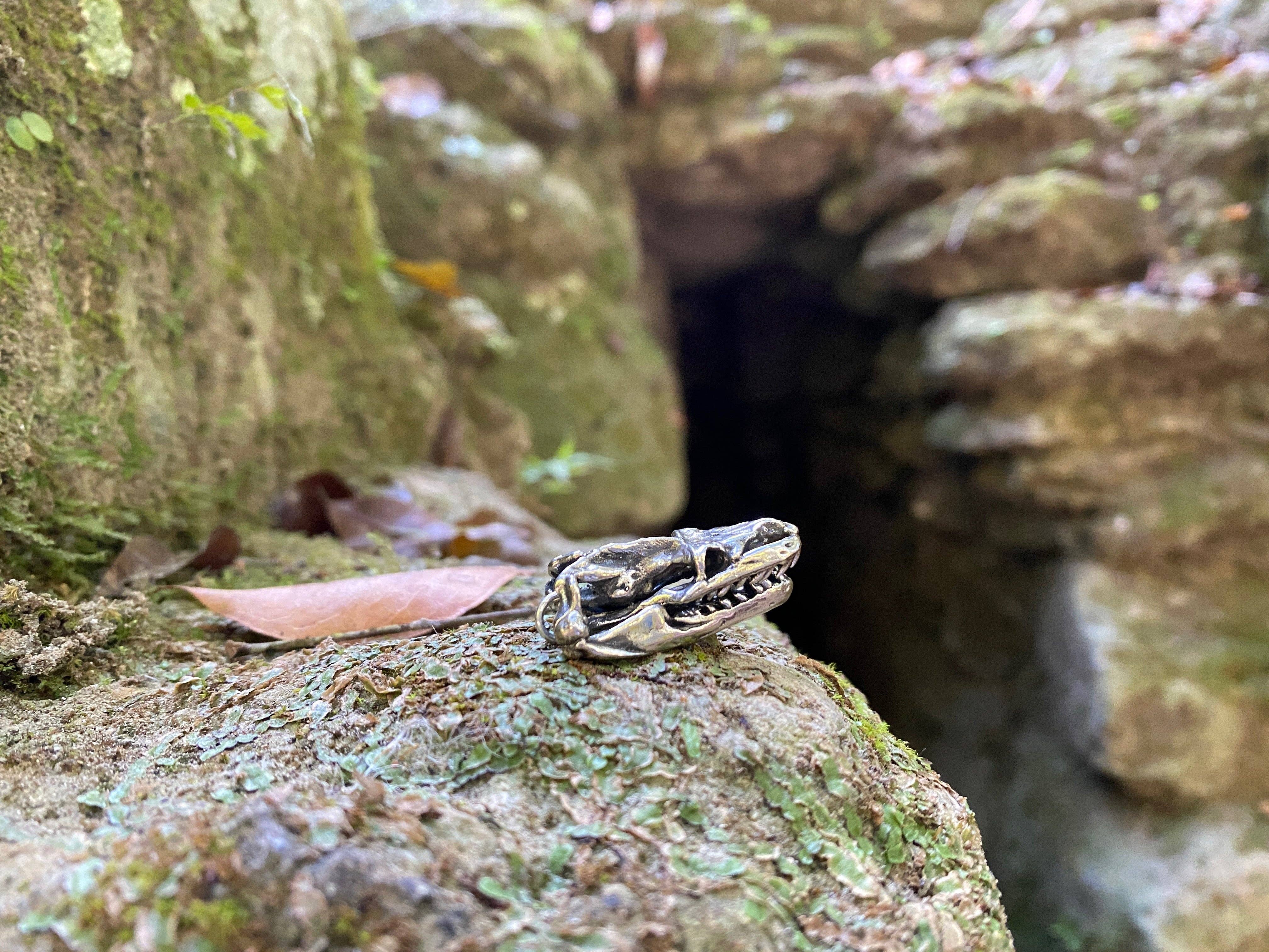 Fire & Bone – Großhandel Kette mit Anhänger/Charm – Python9