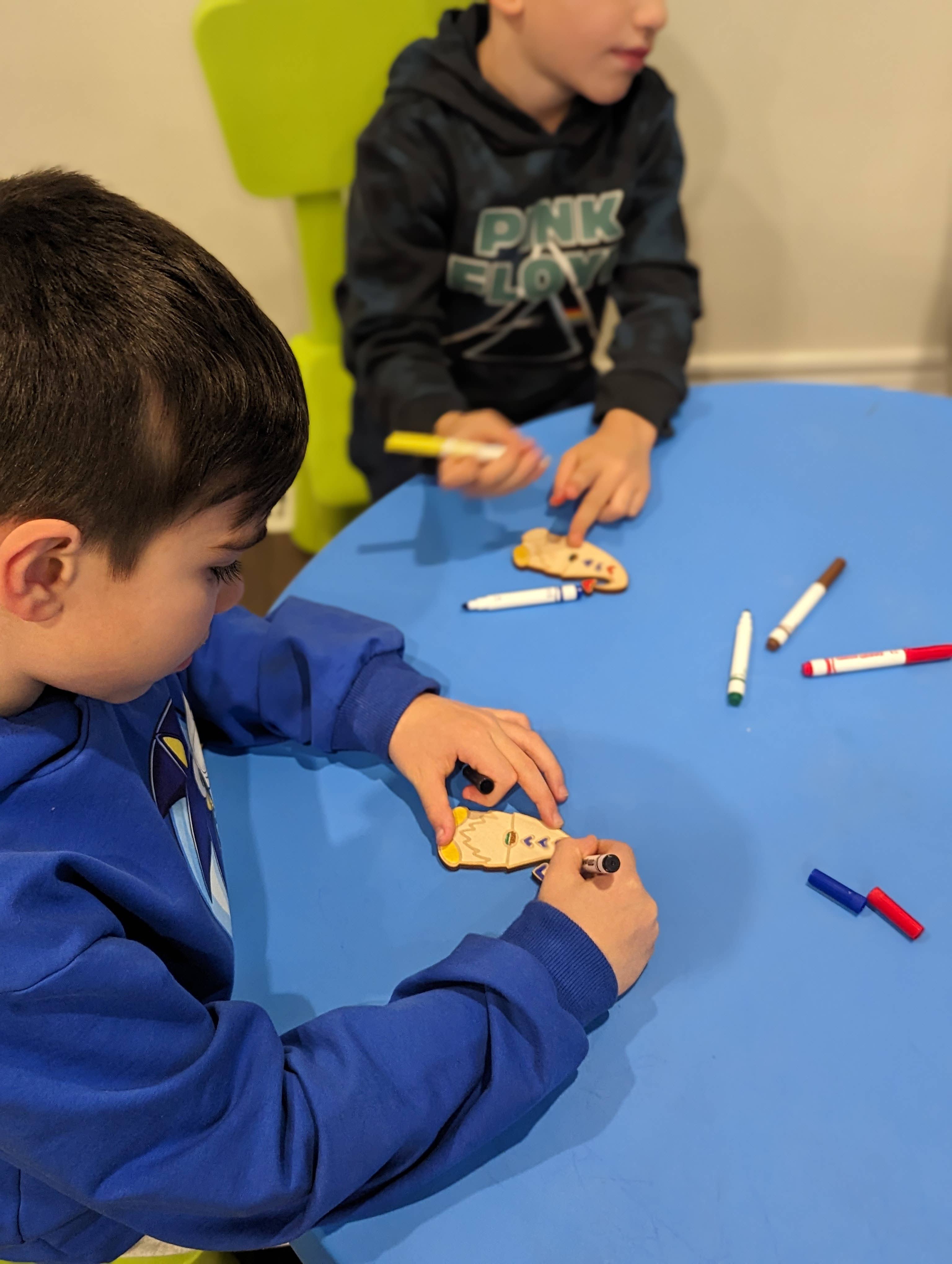 Hunter Kouture - Wholesale DIY Craft Kit - Kids - Valentine Gnome Painting Kit, Toddler Craft Activity3