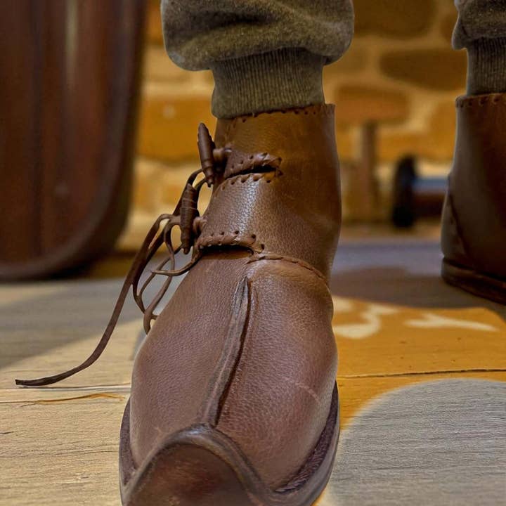 Renaissance Leather Shoes for wholesale by AtlasPerles