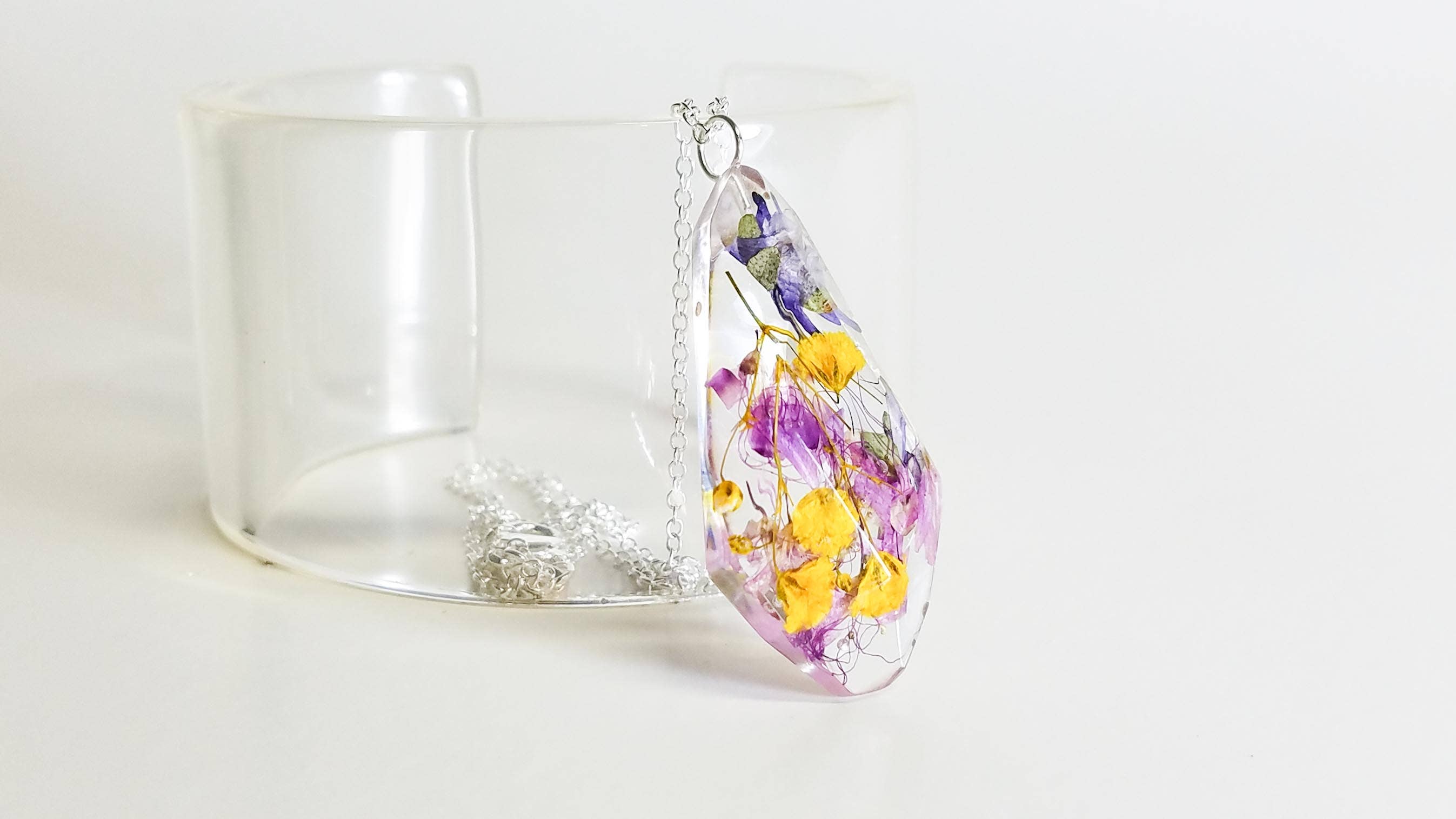 botanical earrings romantic jewelry set pressed flower necklace and earring set eco resin organic jewelry dried flowers jewelry