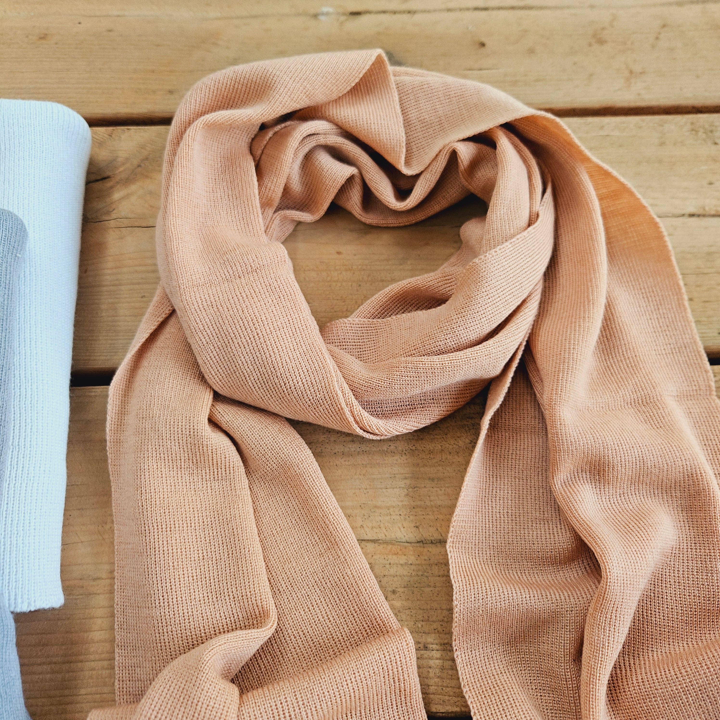 NorraVilla - Wholesale Sjaal - Uniseks - Sjaal van 100% merinowol voor dames of heren - Unisex Offwhite7