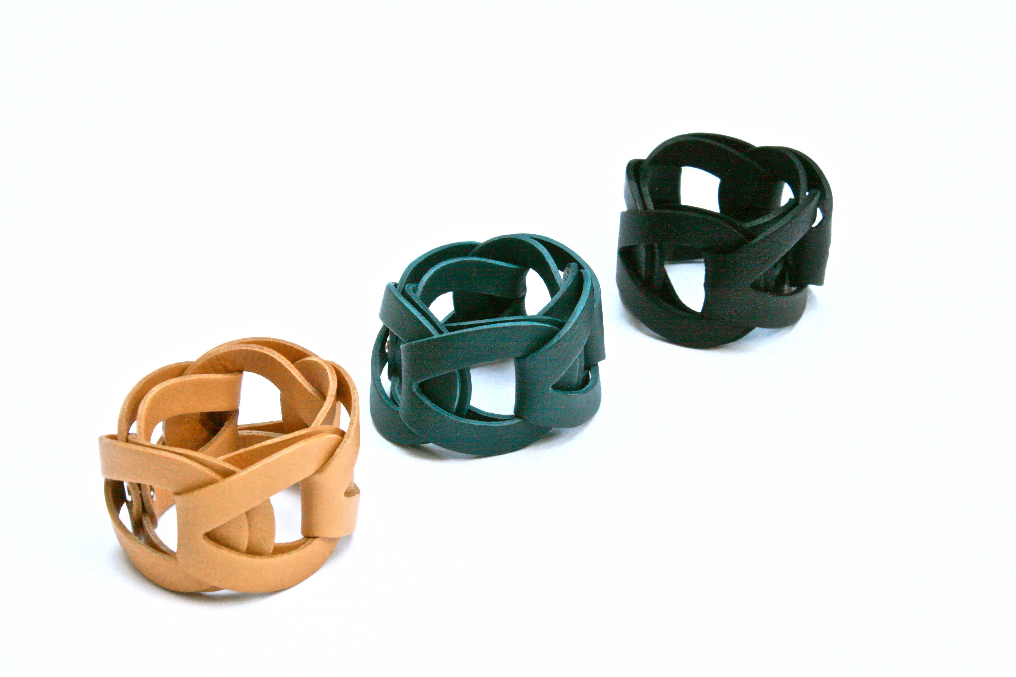 Rosalba Galati SRL – Engroshandel Led/kæde halskæde – Otto Pelle læderhalskæde2