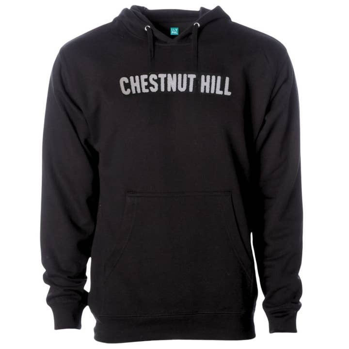 Sweat à capuche brodé Chestnut Hill pour la vente par Tote Jawn