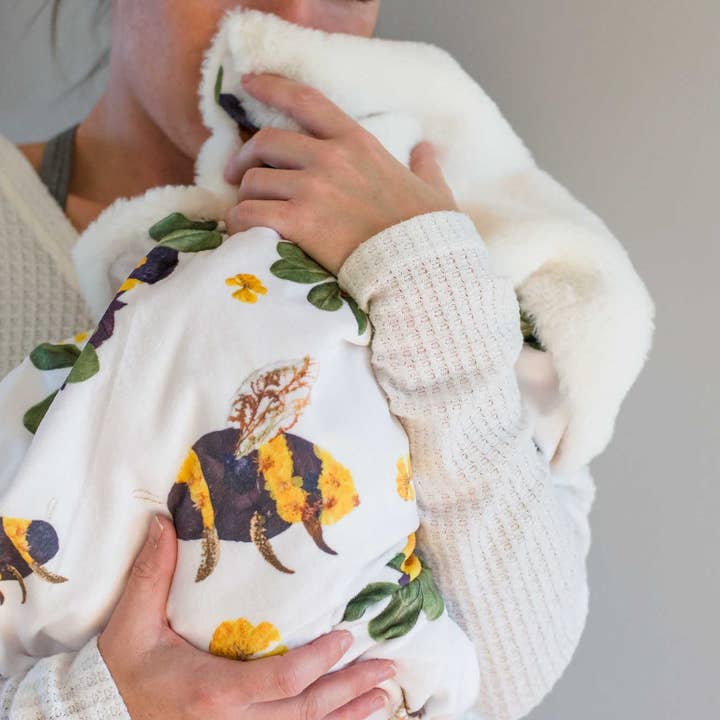 Oxeye Floral Co. - Wholesale Bedding blanket – Kids & Baby - Bumble Bee Minky Baby Blanket1