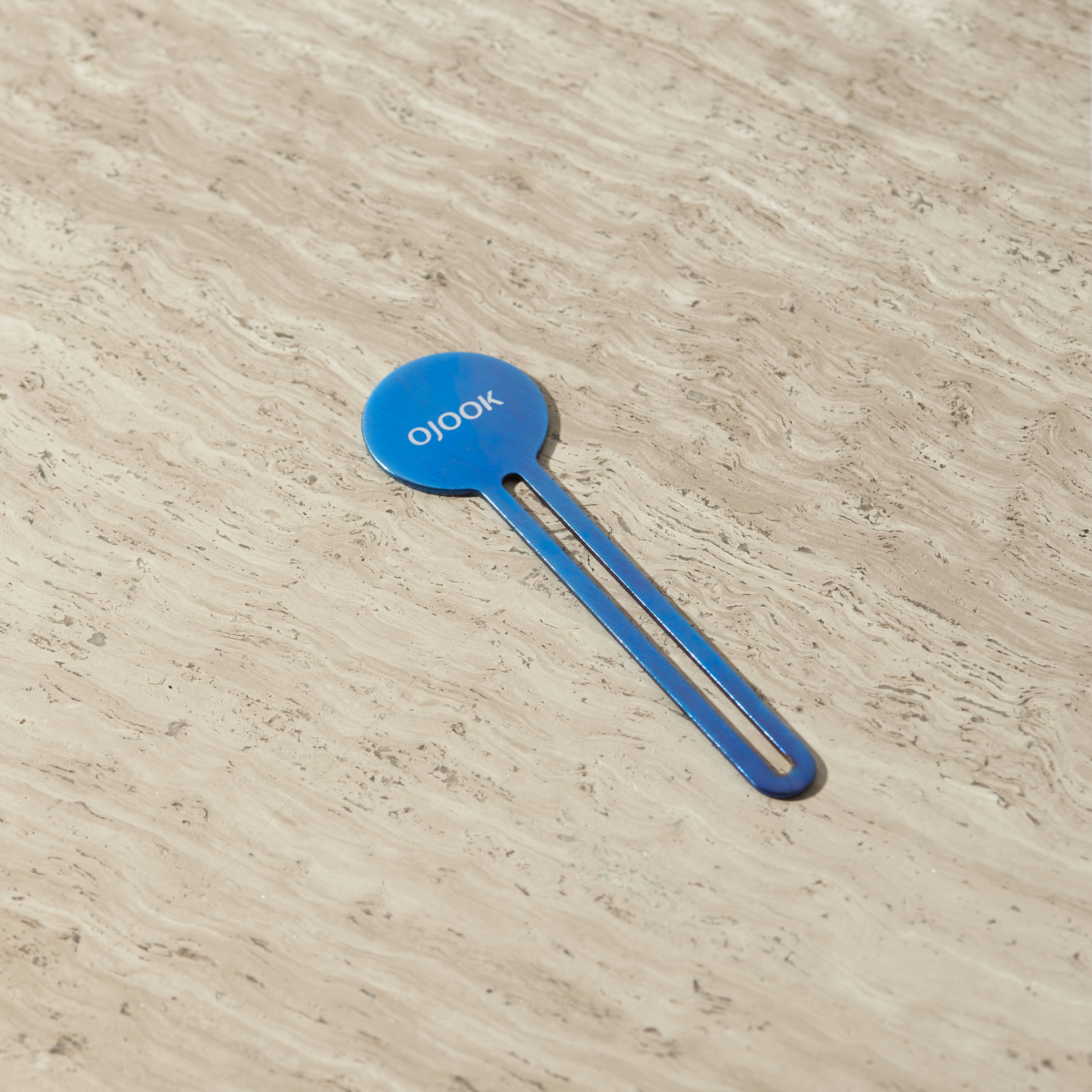 OJOOK - Vente Dentifrices - The Key, presse-tube en métal2