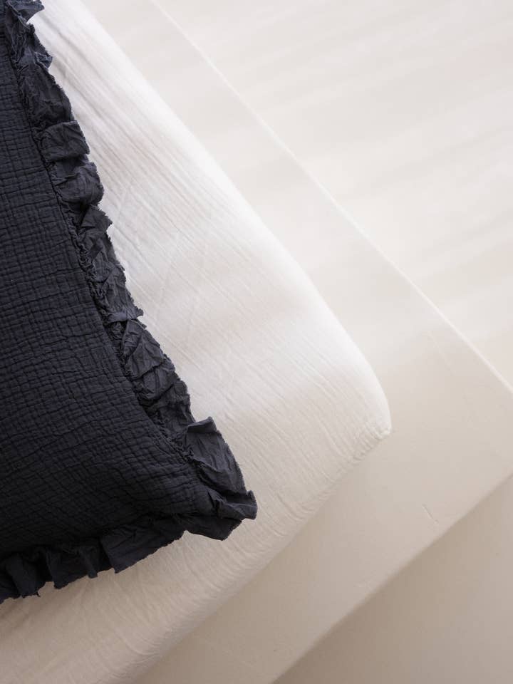 Fitted Sheet - In stock for wholesale by Autumn Paris