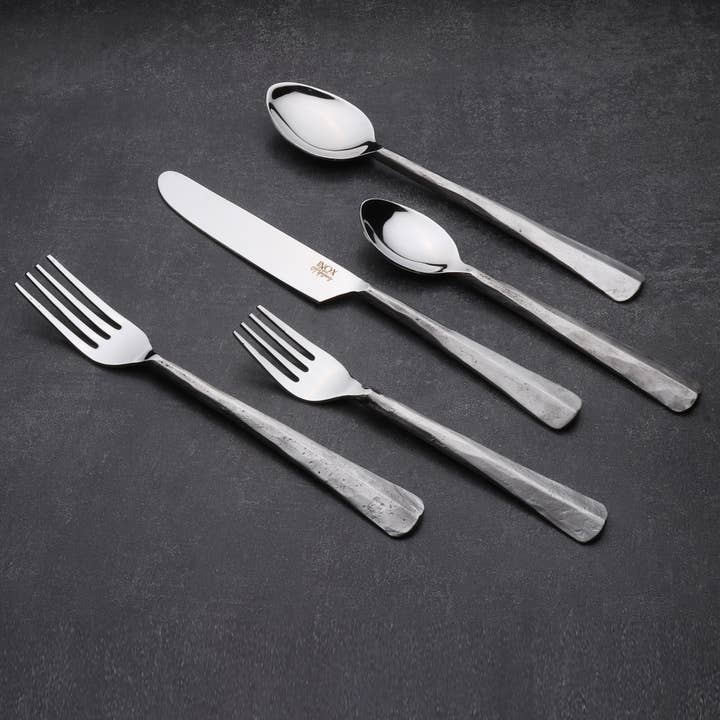 INOX artisans – Großhandel Besteckset – INOX Ridge Besteck 20 Stück Platzvermittlungsservice für 43