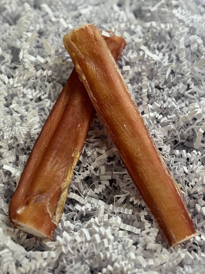 Lynchburger Small Bully Stick for wholesale by Lynchburger Pet Products