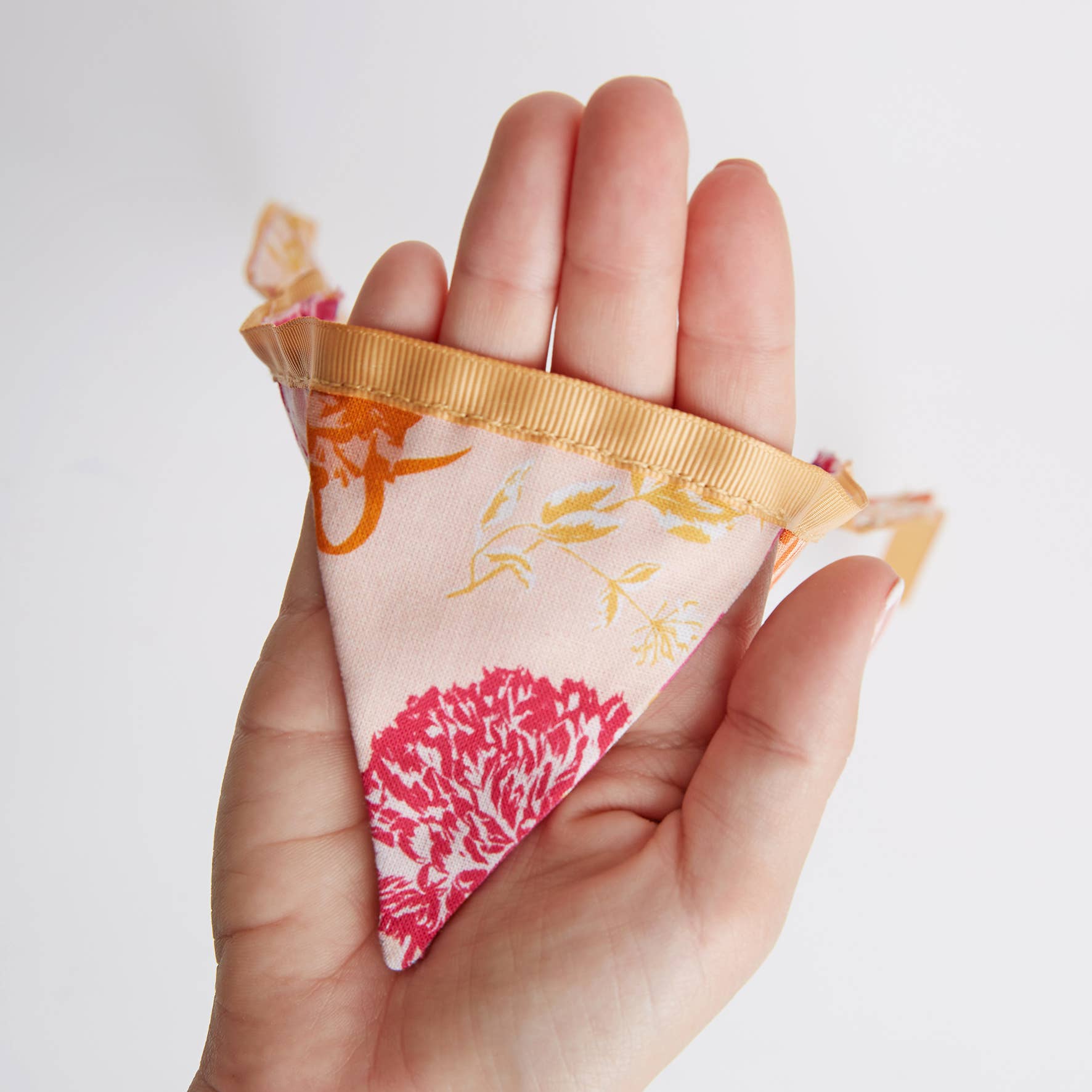 West Design Products - Wholesale Fabric - RHS Fat Quarter Fabric Bundle, Bloom, 45 x 56cm, Pack Of 48