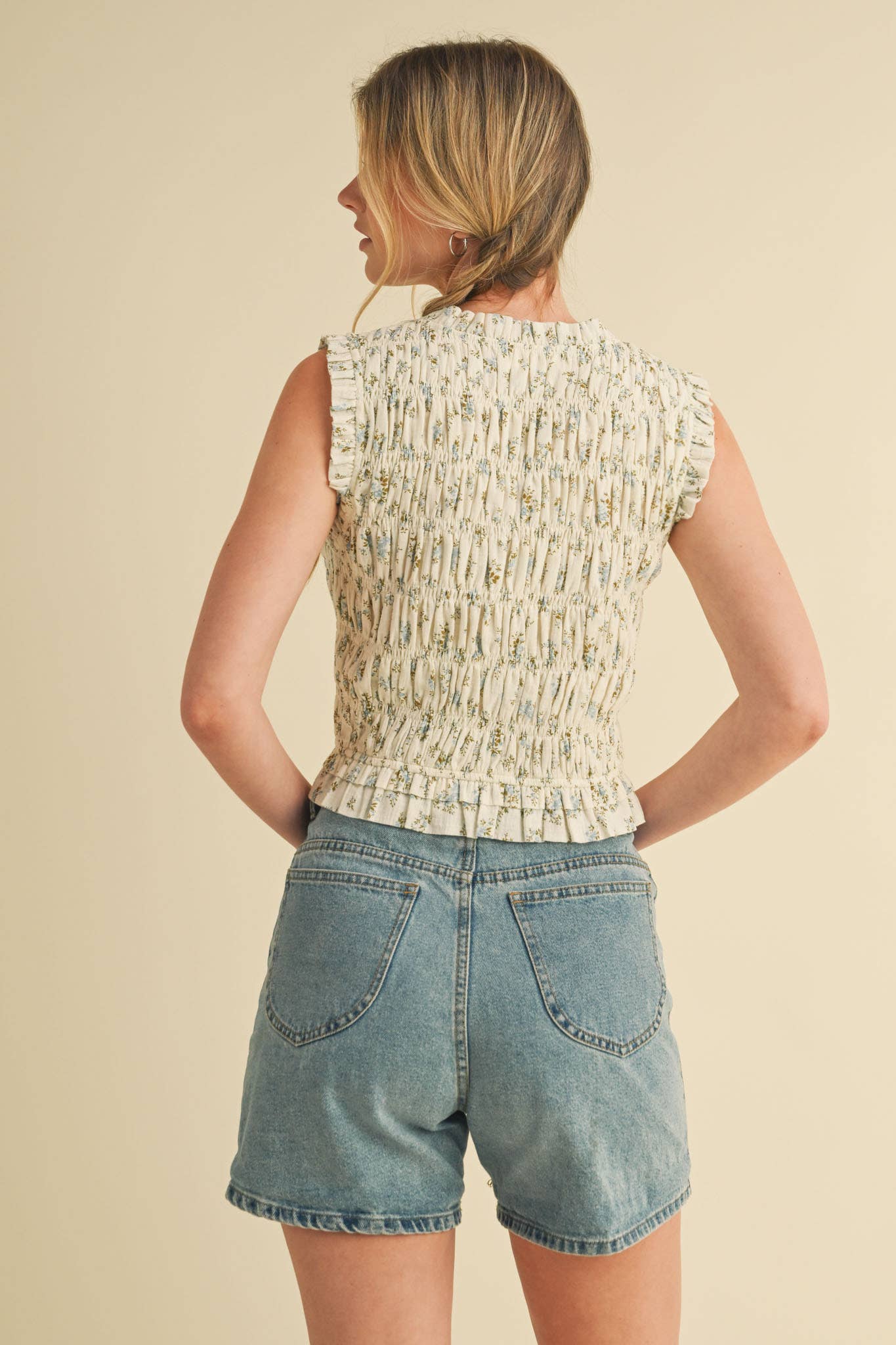 &MERCI - Wholesale Blouse - Women's - SMOCKED RUFFLE TIE FRONT TOP MTP399417