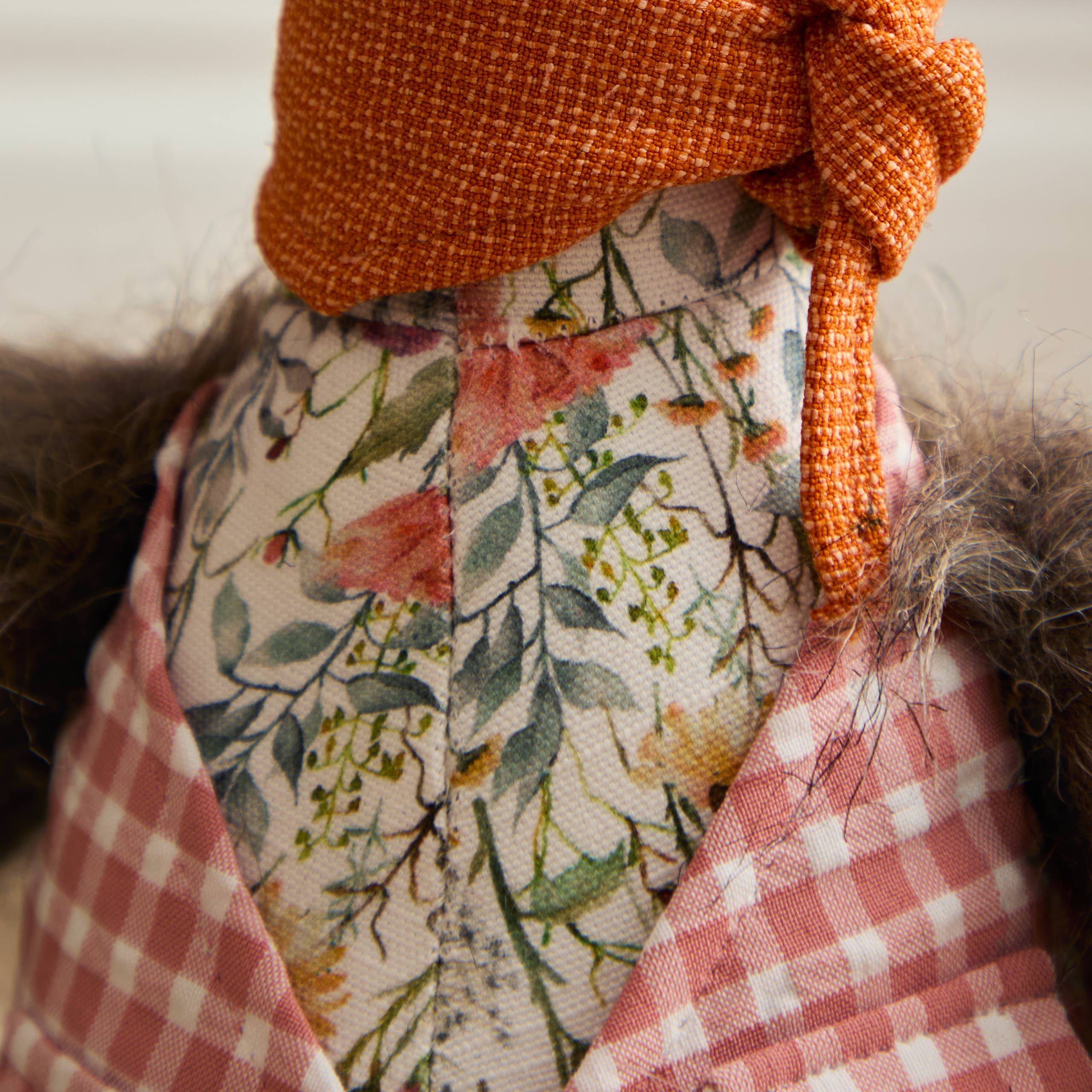 Multicolor Phineas der Rebhuhntürstopper, mehrfarbig für den Großhandel auf Faire2