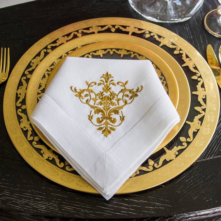 Arte Italica & Crown Linen Designs - Wholesale Dinner Plate - Vetro Gold Dinner Plate