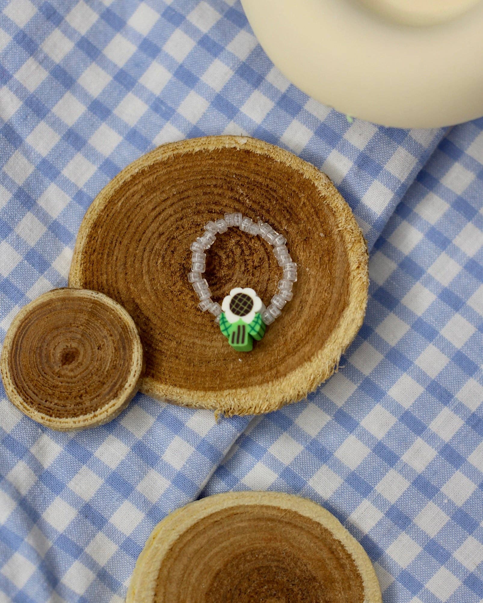 Meet me at the corner - Wholesale Band/Stacked Ring - Flower beaded ring5