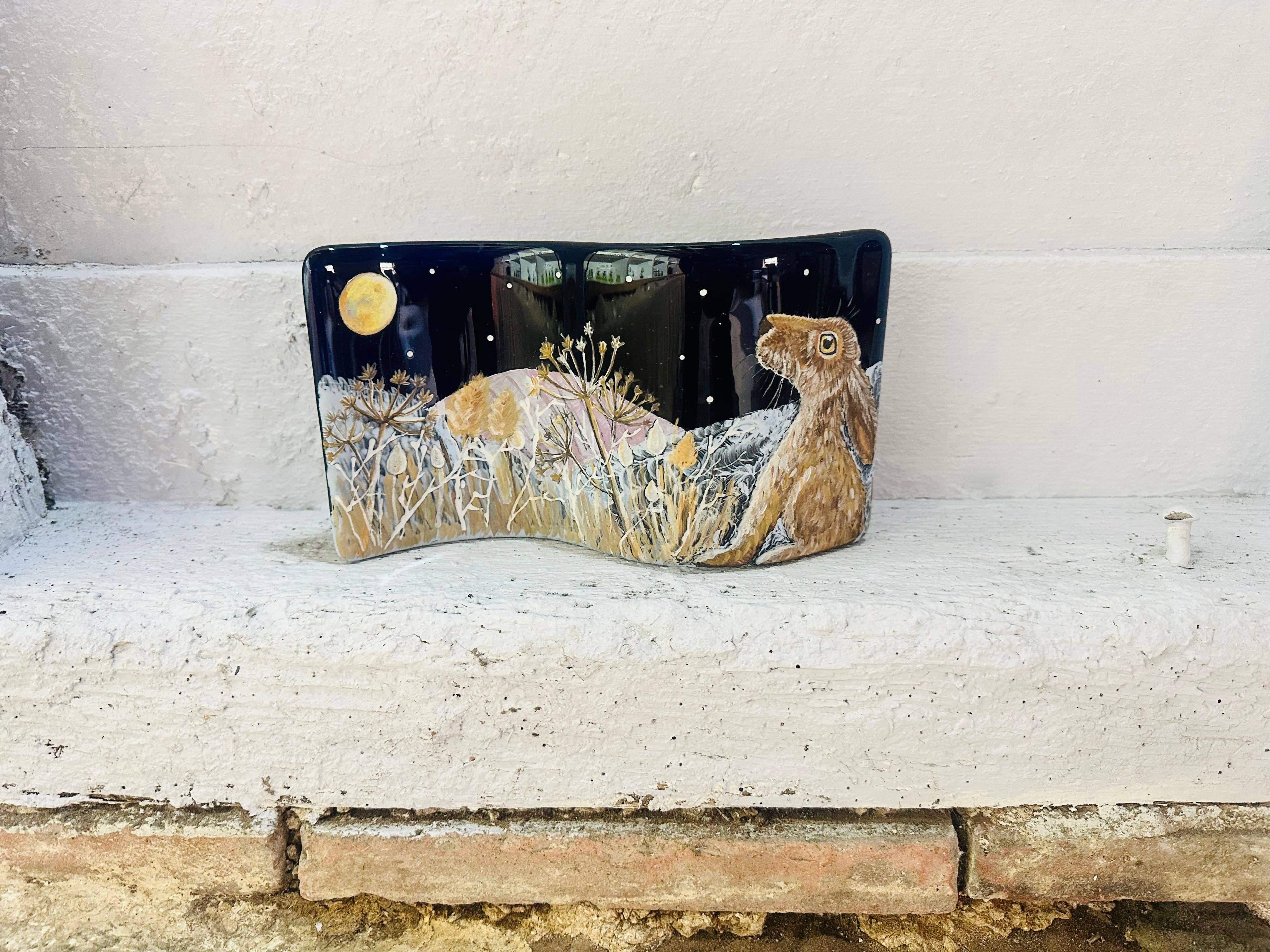Ally Glass Studio – wholesale Decorative tabletop object – Moon Hare Midnight Meadow4
