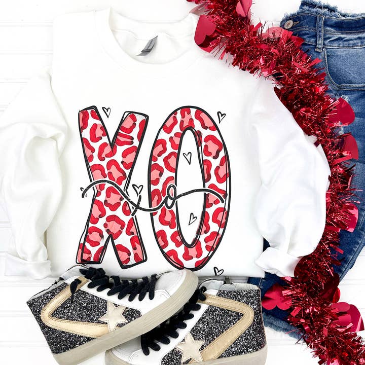 Felpa Cheetah XOXOXO Gildan per la vendita all'ingrosso da parte di Nikkilynn Wholesale