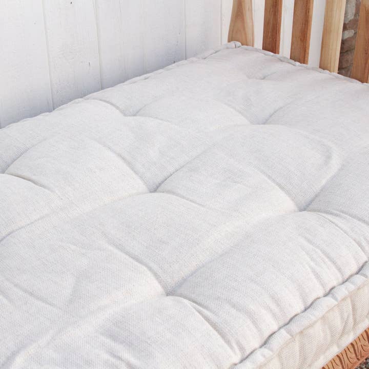 De-cor - Wholesale Bench - Finely Carved Bleached Anglo-Indian Daybed