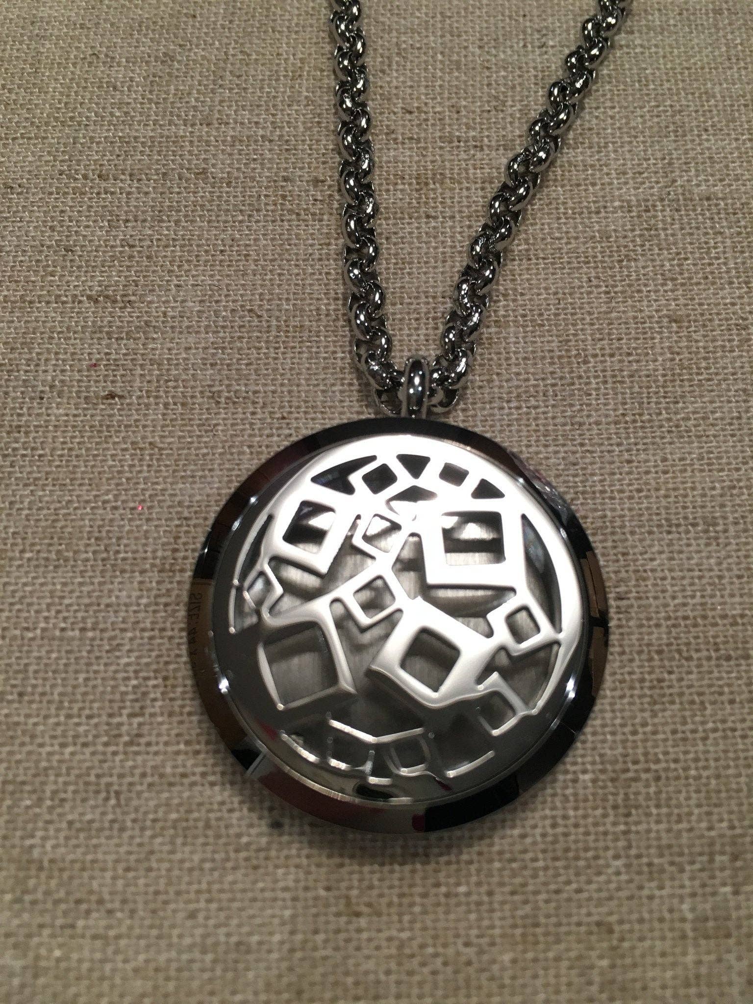 Baltic Essentials - Wholesale Aromatherapy necklace - Essential Oil hypo-allergenic 316L Surgical Grade Stainless Steel Diffuser