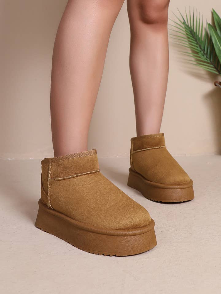 Joia Paris - Wholesale Booties - Women's - Wedge ankle boots UA-1855