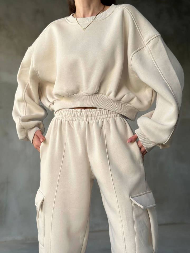 Rosa Clothing - Wholesale Top & Pant Set (NOT Loungewear) - Women's - R-Neck Cropped Sweatshirt Pocket Baggy Sweatpants Set