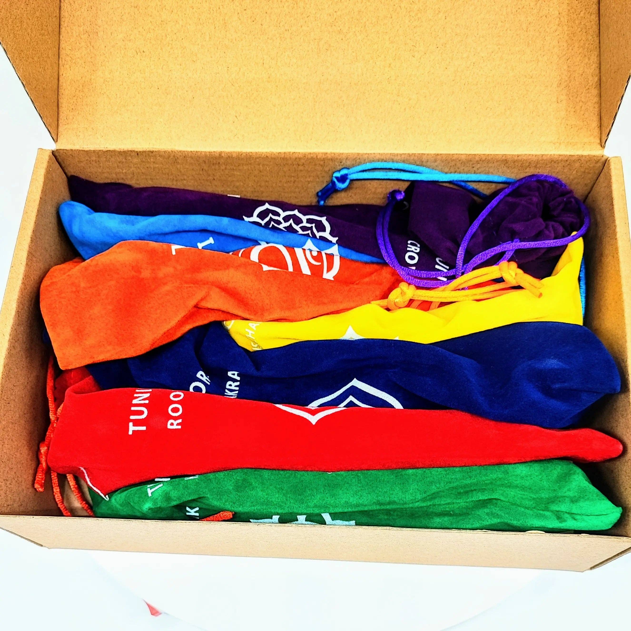 Arômes & Évasions – wholesale Meditation supplies – Meditation Accessories -Chakra Tuning Fork -Colored Velvet Bag7