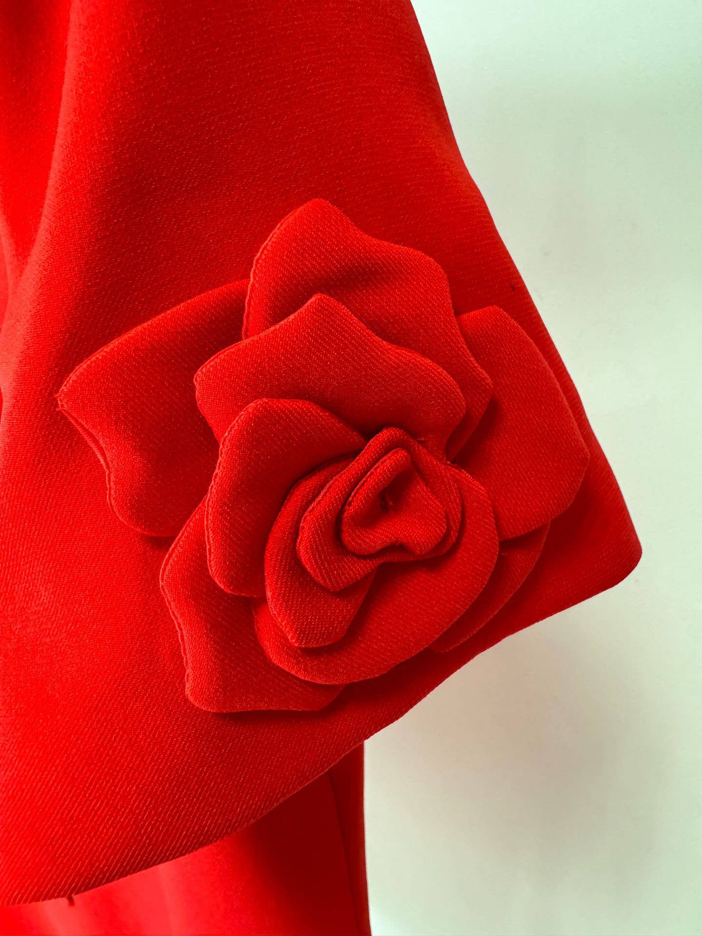 Rød DR330L Chic 3D Blomstret Rød Kjole - Kortærmet Elegance for engroshandel på Faire6